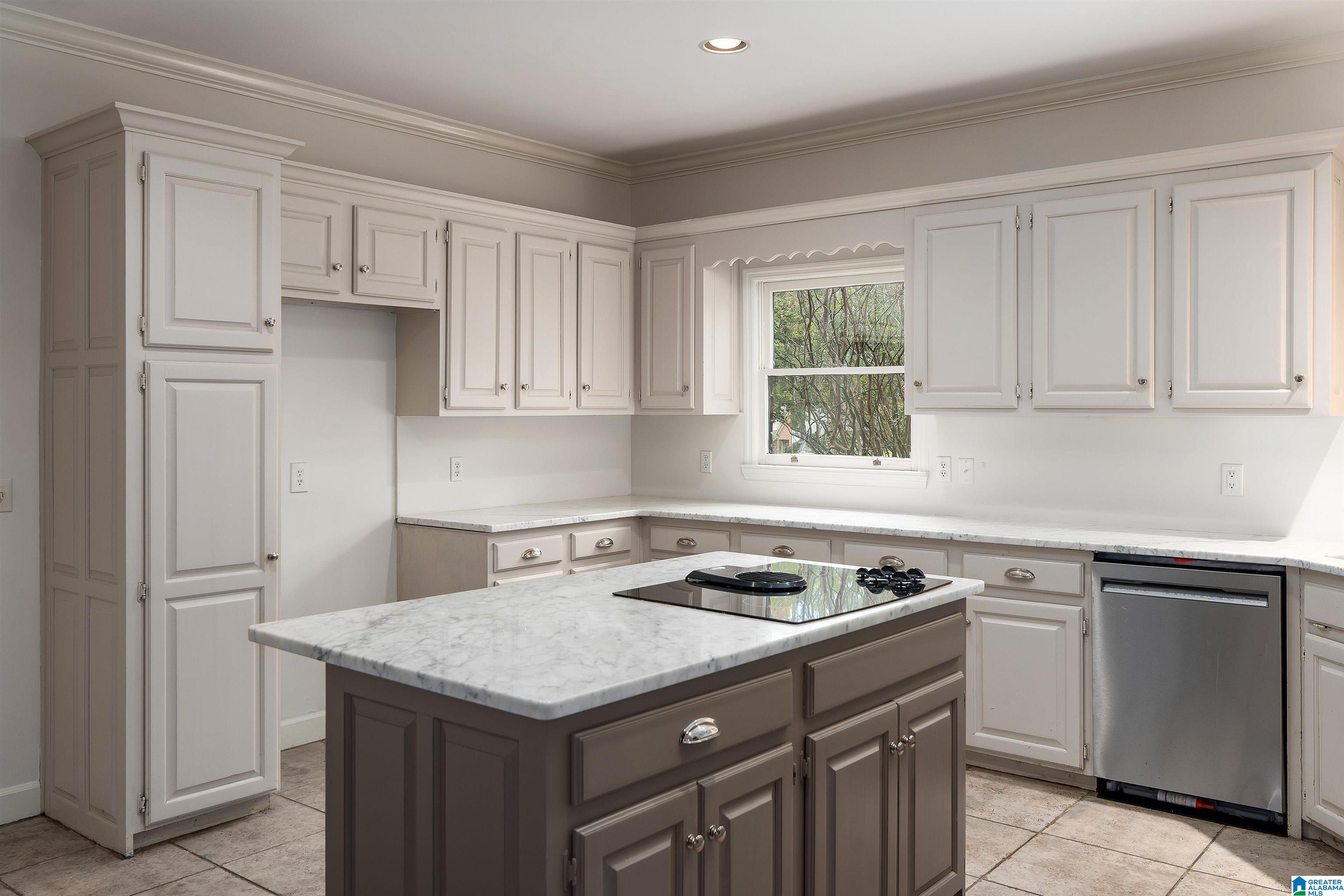 2581 Crossgate Place Birmingham, AL 35216 - Photo 11 of 38