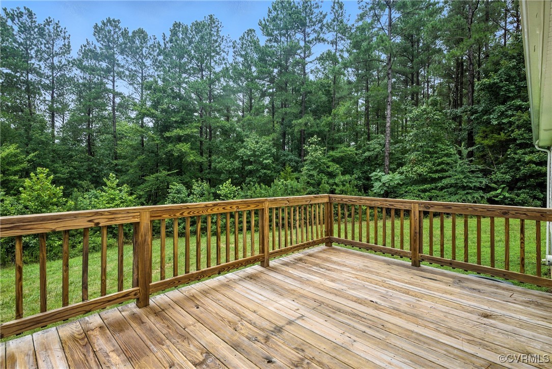 450 Sunrise Lane Rice, VA 23966 - Photo 35 of 50 Deck with a lawn