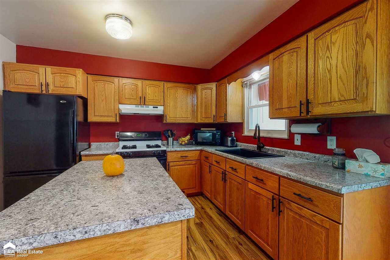 11053 Carr Road Davison, MI 48423 - Photo 9 of 60 50057775-8.JPG