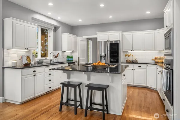 $2,498,000 | 17120 Southeast 29th Place, Bellevue, WA 98008