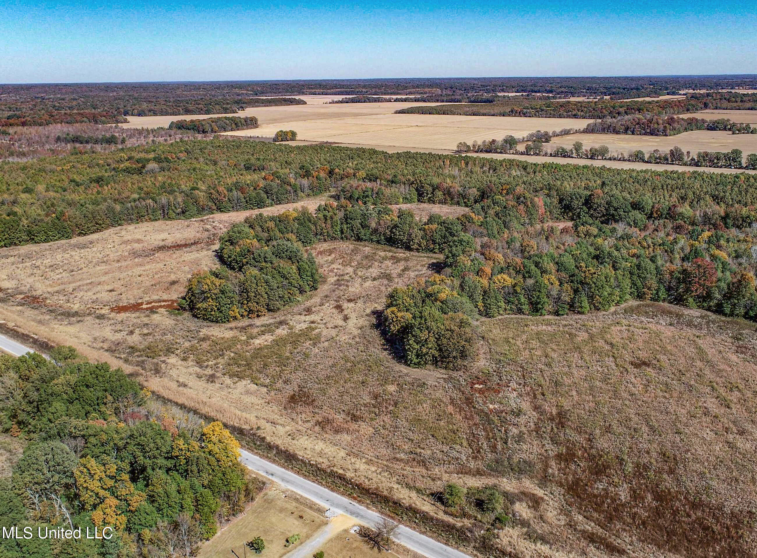5177 A Nash Road Batesville, MS 38606 - Photo 9 of 83 2irvi5