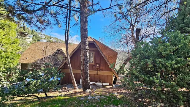 $669,000 | 28791 Zion Drive, Lake Arrowhead, CA 92352