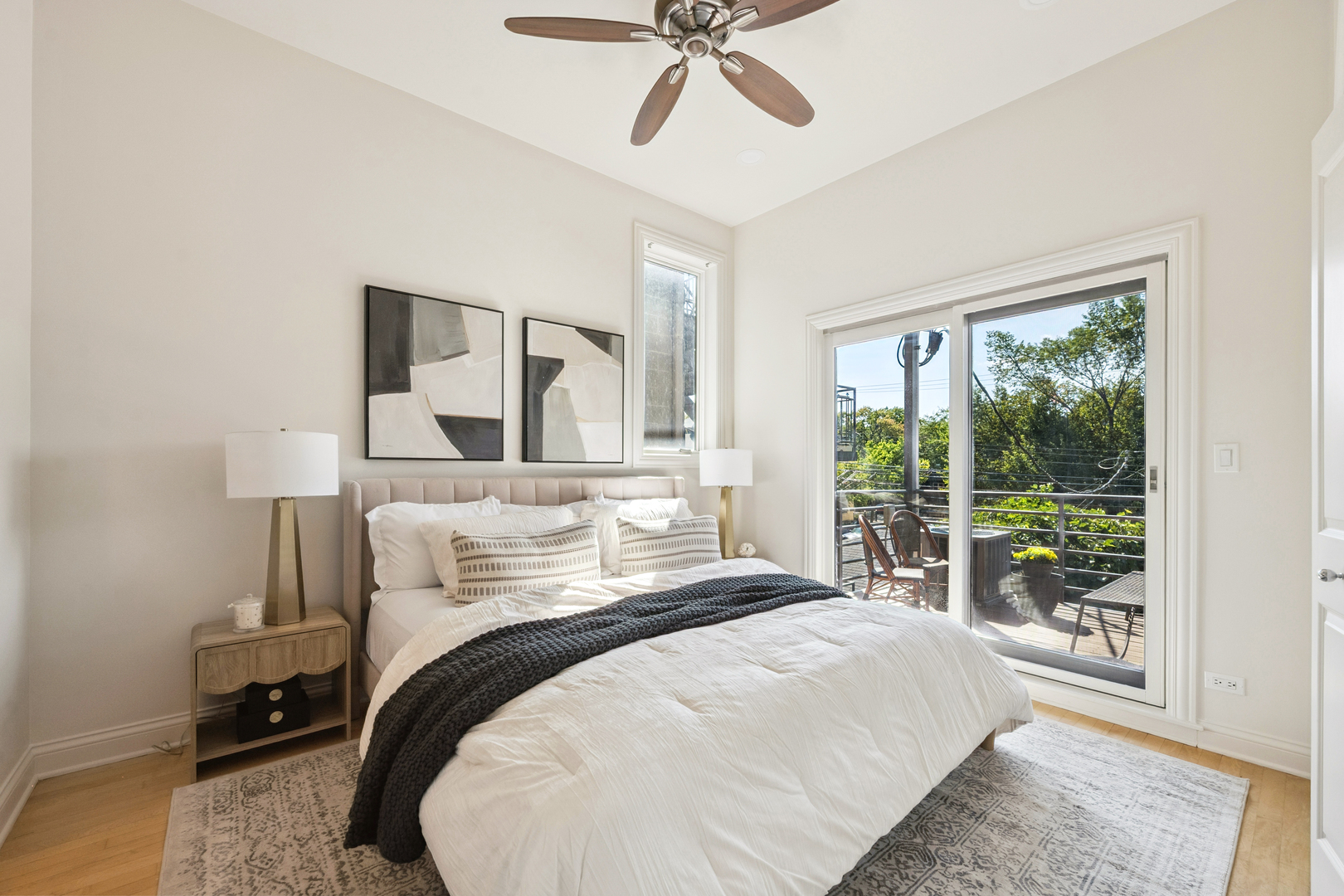 906 North Hermitage Avenue, Unit 2 Chicago, IL 60622 - Photo 17 of 27