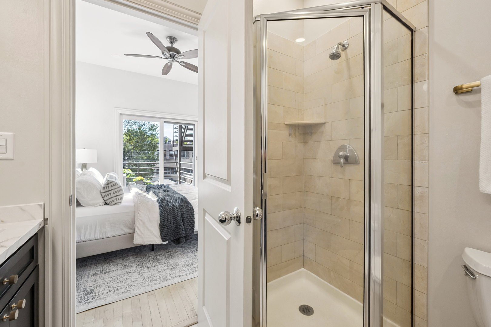 906 North Hermitage Avenue, Unit 2 Chicago, IL 60622 - Photo 21 of 27