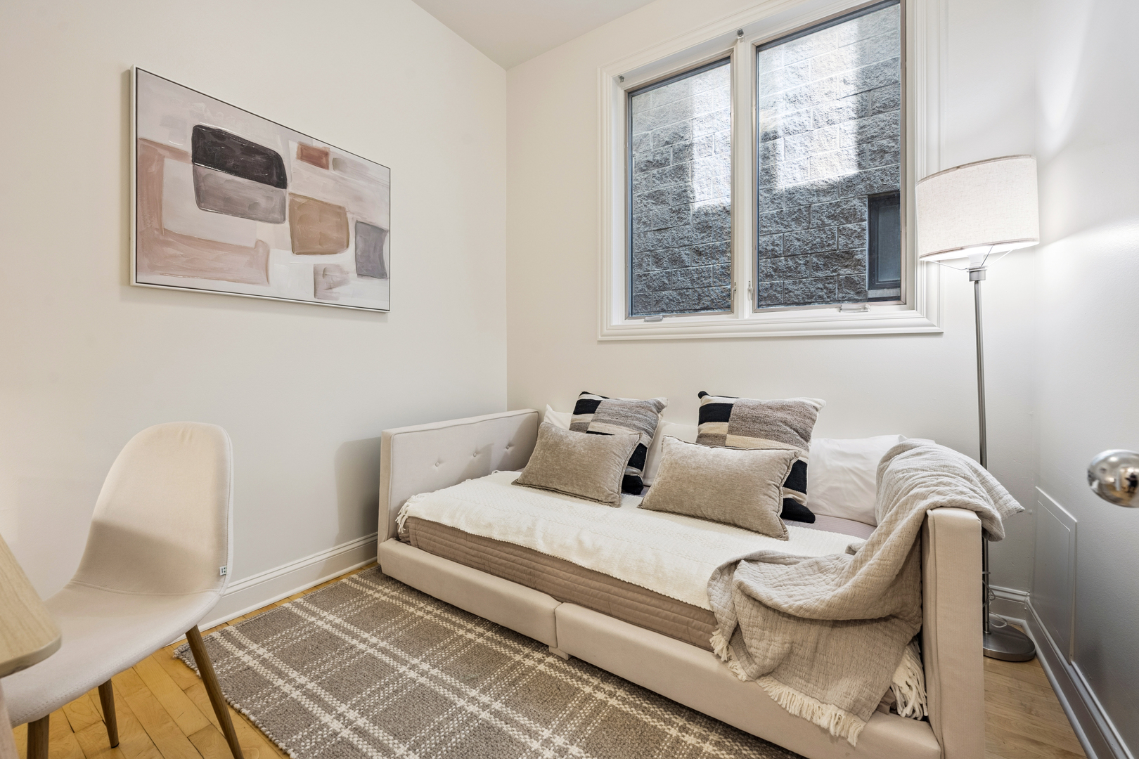 906 North Hermitage Avenue, Unit 2 Chicago, IL 60622 - Photo 22 of 27