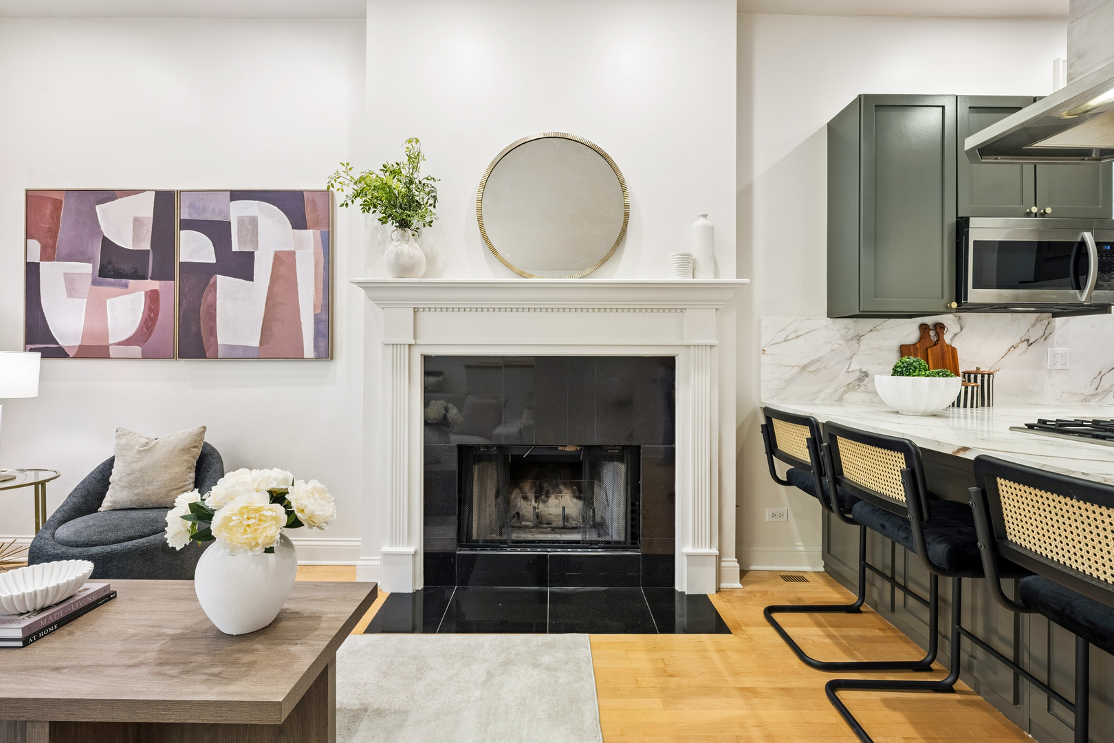 906 North Hermitage Avenue, Unit 2 Chicago, IL 60622 - Photo 5 of 27