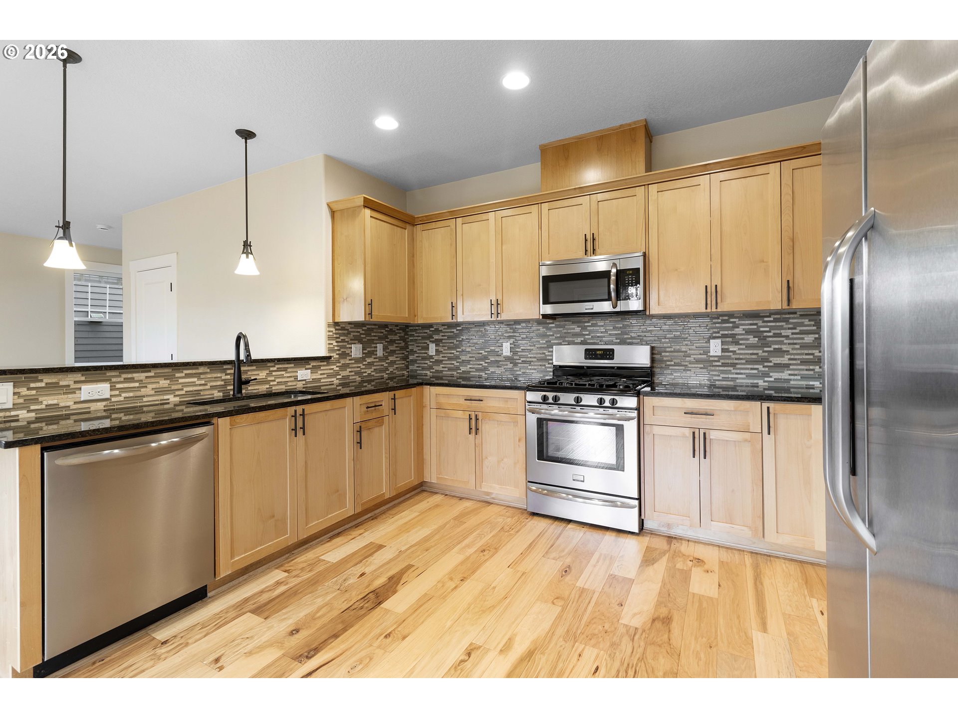 9950 Southwest Old Weir Road Beaverton, OR 97008 - Photo 7 of 34