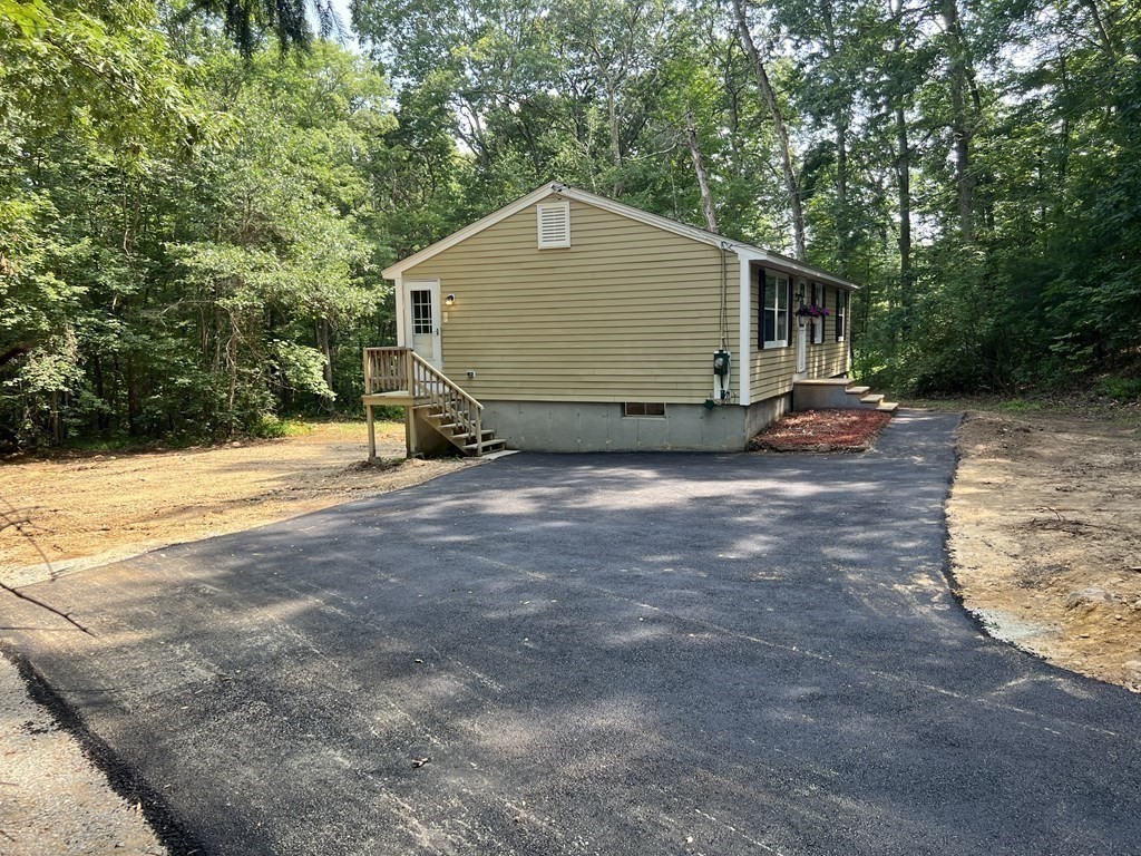 290 Little Alum Road Brimfield, MA 01010 - Photo 12 of 42