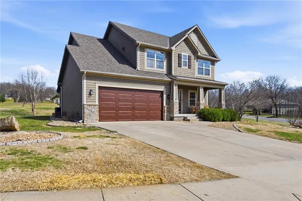 $550,000 | 1500 Whispering Ridge, Pleasant Hill, MO 64080