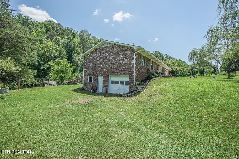 669 Butler Mill Road Maryville, TN 37803 - Photo 6 of 60 Gallery Image 6