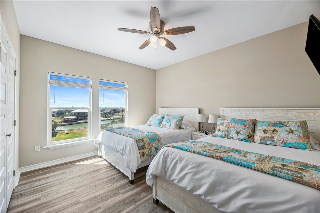 125 Lakeview Road Rockport, TX 78382 - Photo 18 of 40