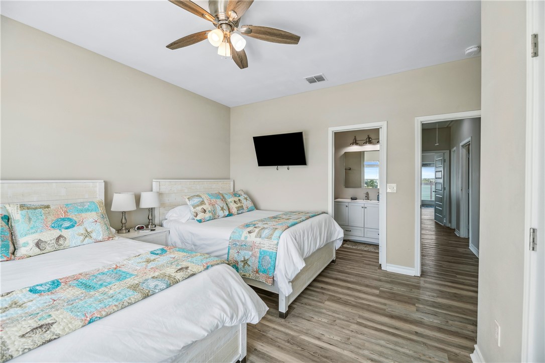 125 Lakeview Road Rockport, TX 78382 - Photo 19 of 40