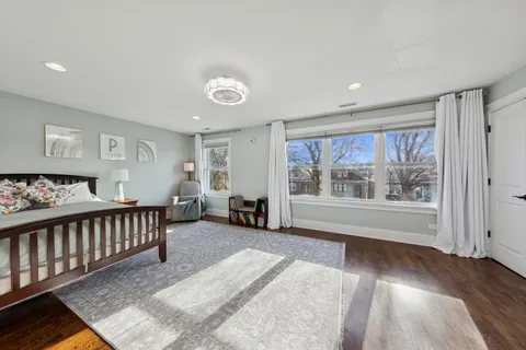 $850,000 | 5622 West Pensacola Avenue, Chicago, IL 60634