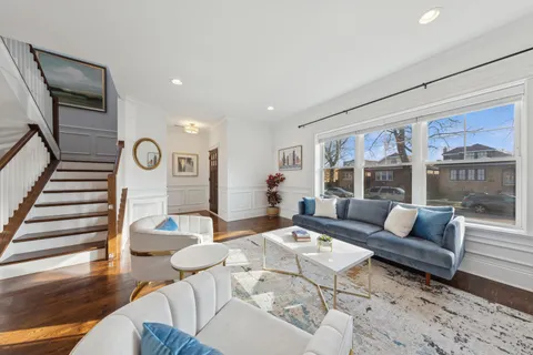 $850,000 | 5622 West Pensacola Avenue, Chicago, IL 60634