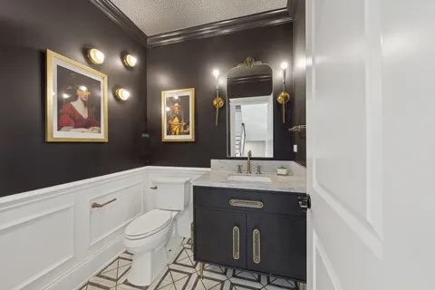 $850,000 | 5622 West Pensacola Avenue, Chicago, IL 60634