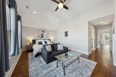 $850,000 | 5622 West Pensacola Avenue, Chicago, IL 60634