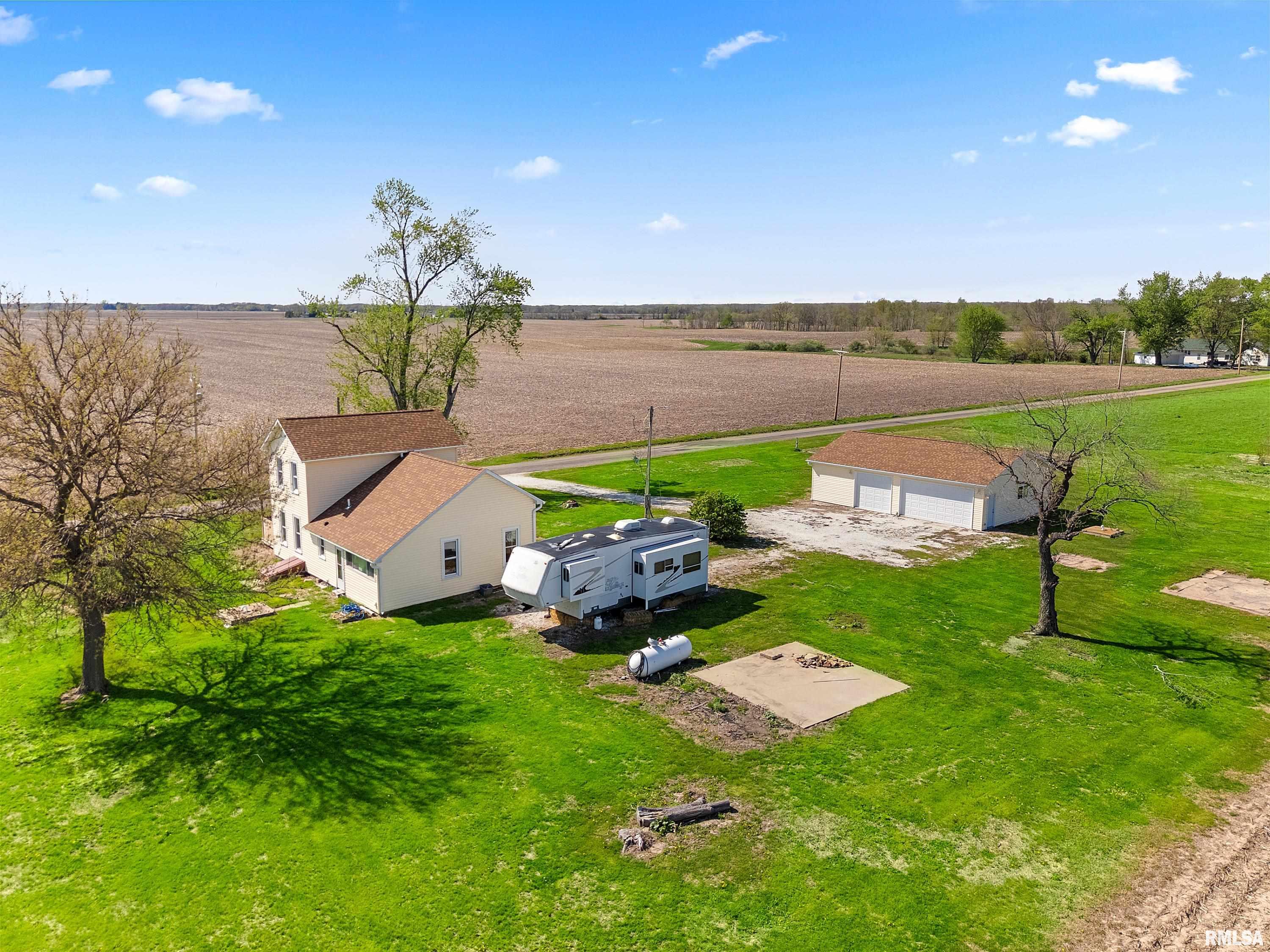 16853 North Wright Road Lewistown, IL 61542 - Photo 7 of 42