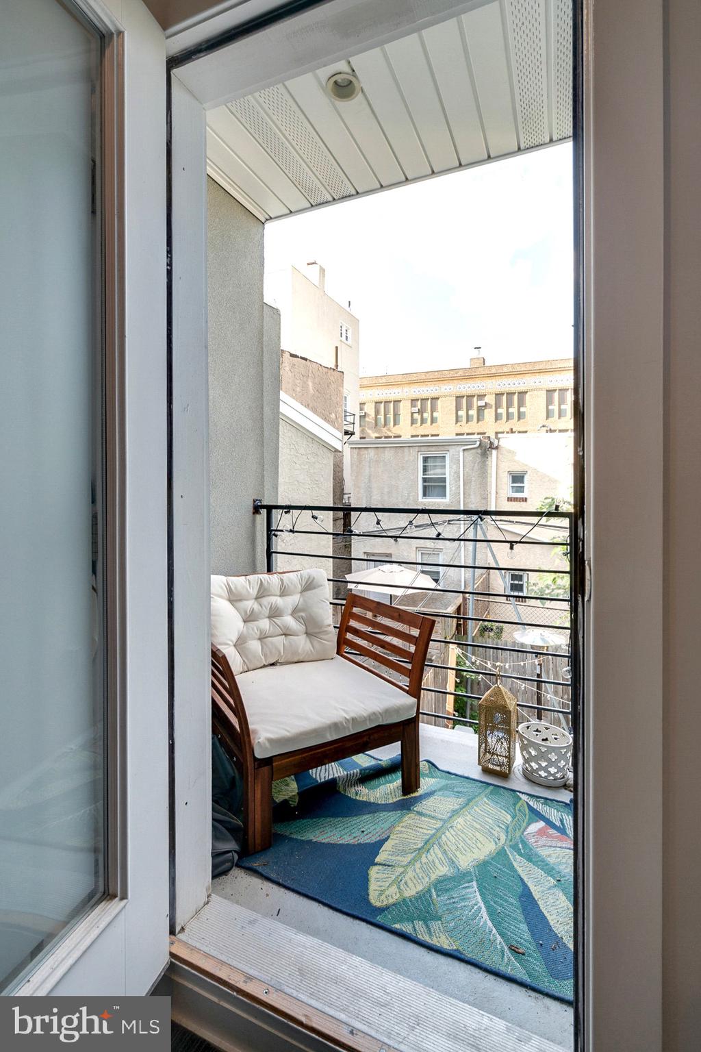 1637 Carpenter Street Philadelphia, PA 19146 - Photo 28 of 44 Unit 2: Second Bedroom's Balcony