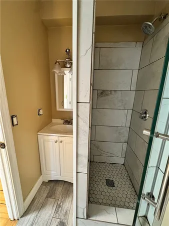 $2,500 | 33 Ann Street, Newport, RI 02840