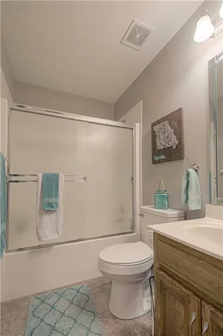 $424,900 | 1004 Hackberry Court, Liberty, MO 64068