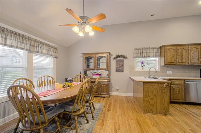 $424,900 | 1004 Hackberry Court, Liberty, MO 64068