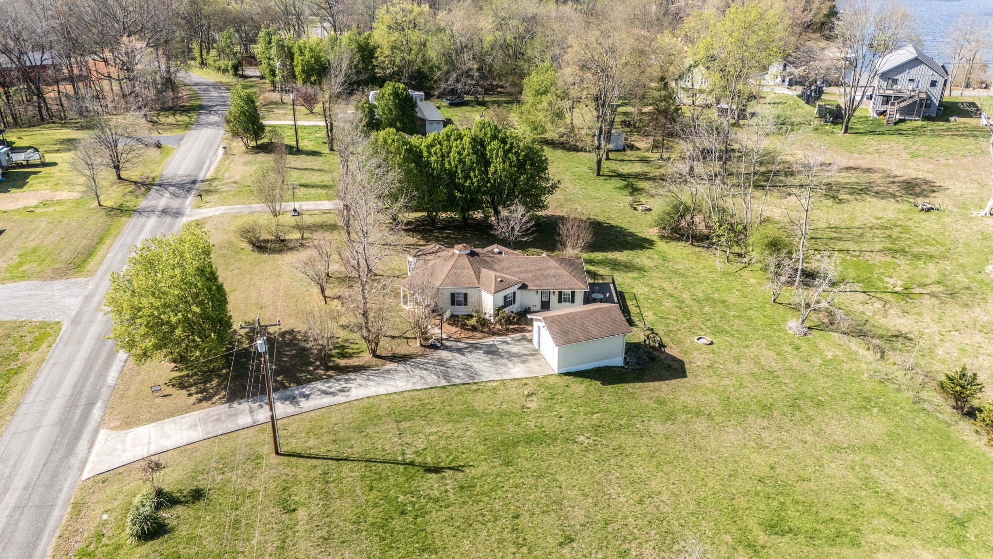 512 Cline Ridge Road Winchester, TN 37398 - Photo 3 of 27