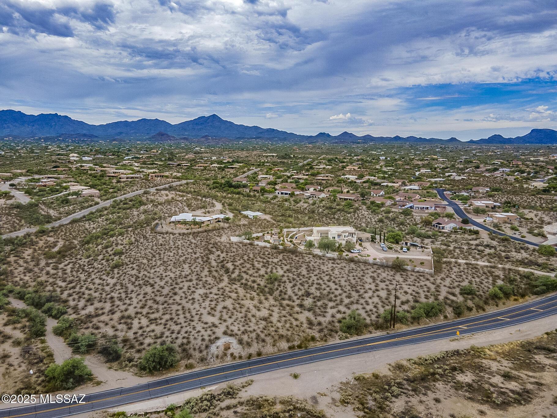 5735 North Silverbell Road Tucson, AZ 85743 - Photo 7 of 13 Gallery Image 7