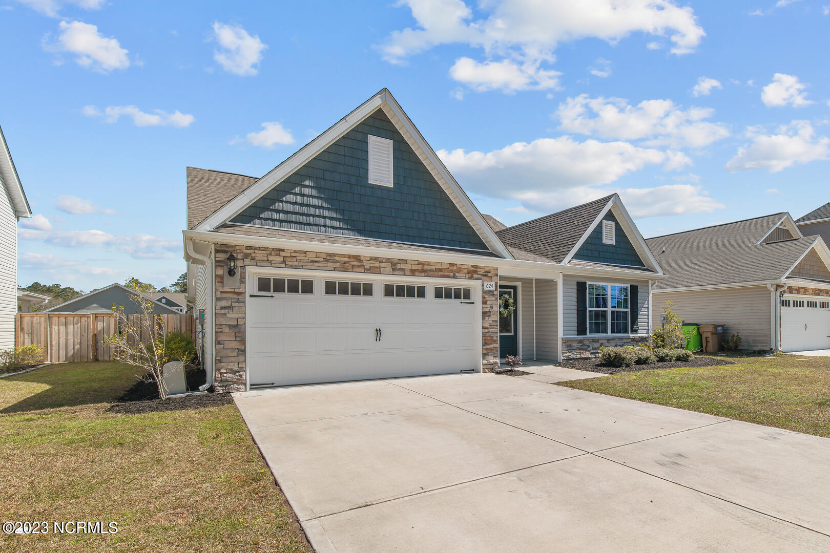 624 Aurora Place Hampstead, NC 28443 - Photo 2 of 40 2