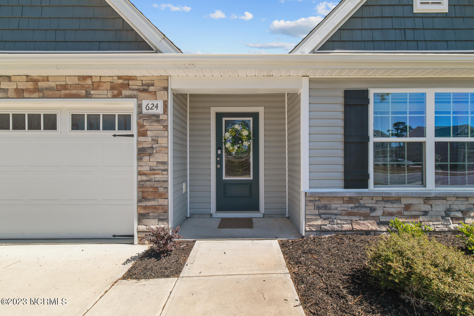 624 Aurora Place Hampstead, NC 28443 - Photo 4 of 40 4