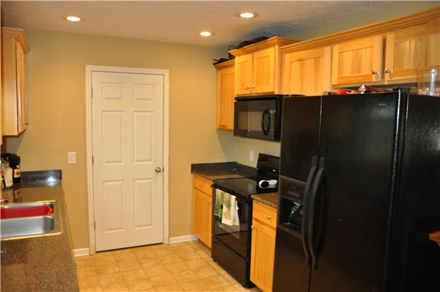 3757 Calista Road Cross Plains, TN 37049 - Photo 6 of 12 Gallery Image 6