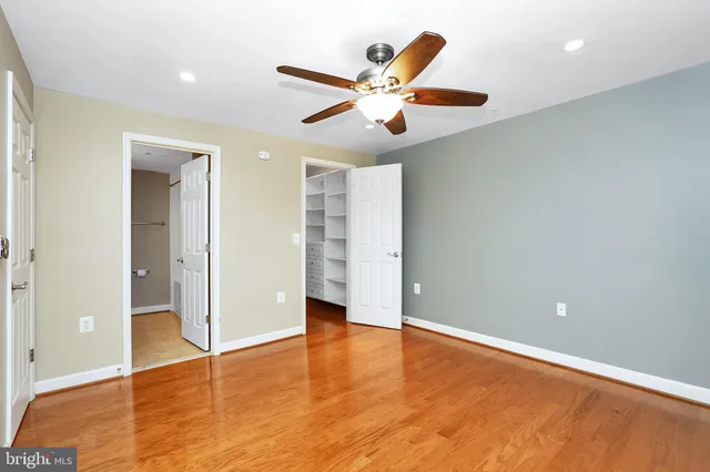 $2,850 | 4079 South Four Mile Run Drive, Unit 402, Arlington, VA 22204