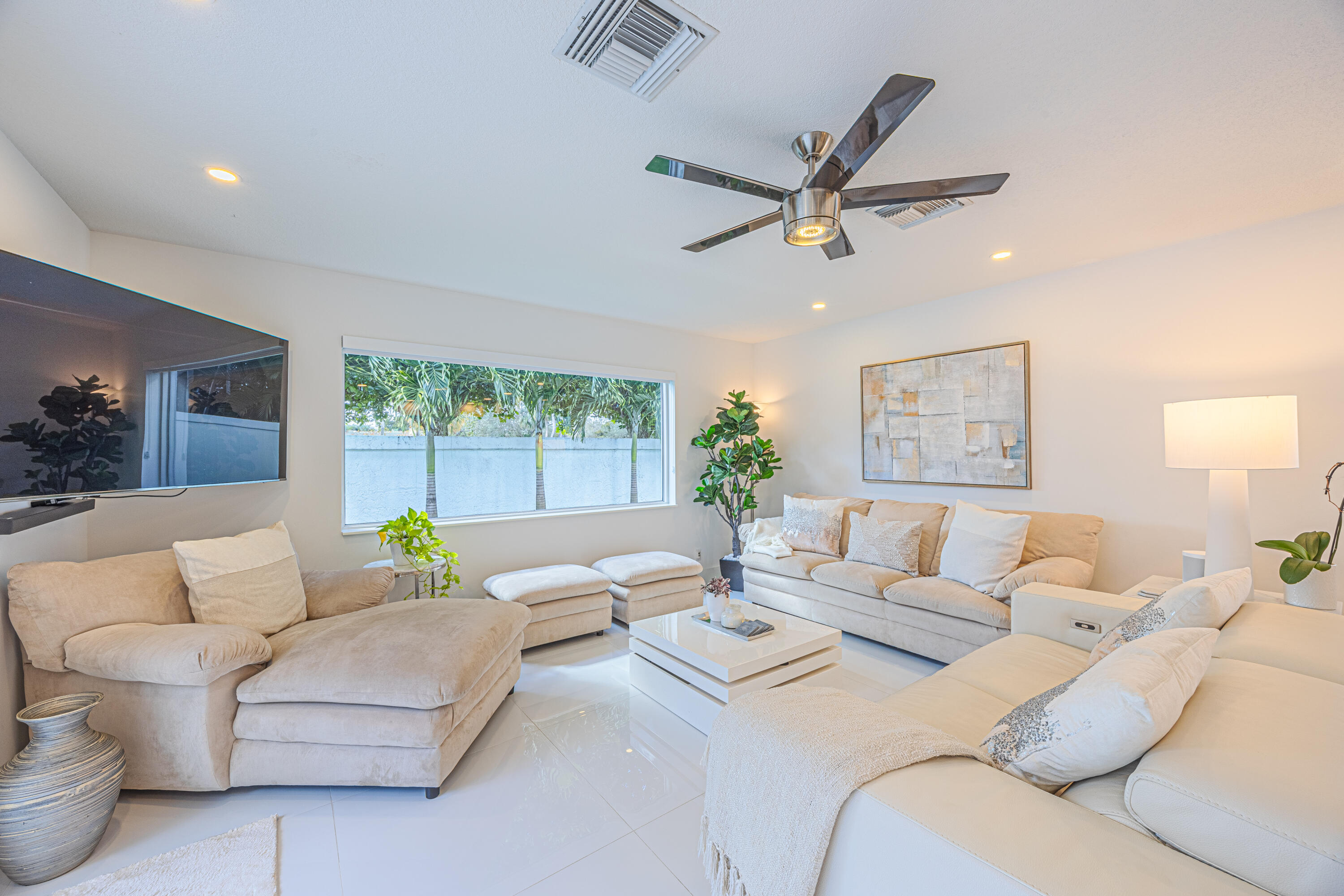 23246 L'Ermitage Circle Boca Raton, FL 33433 - Photo 14 of 38 153A0126-HDR