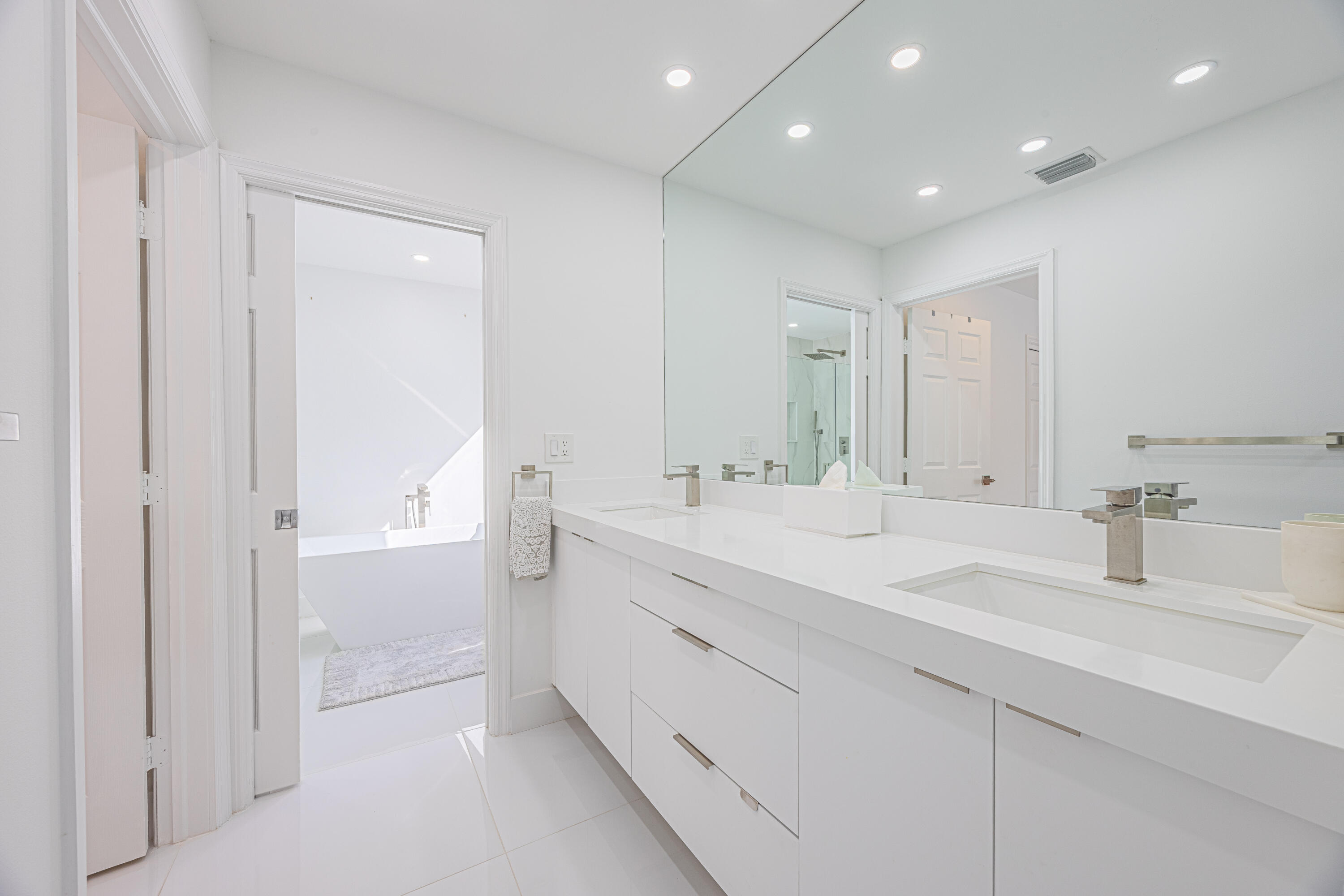 23246 L'Ermitage Circle Boca Raton, FL 33433 - Photo 19 of 38 153A0081-HDR