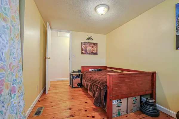 $349,900 | 21 Dodge Road, Hebron, NH 03241