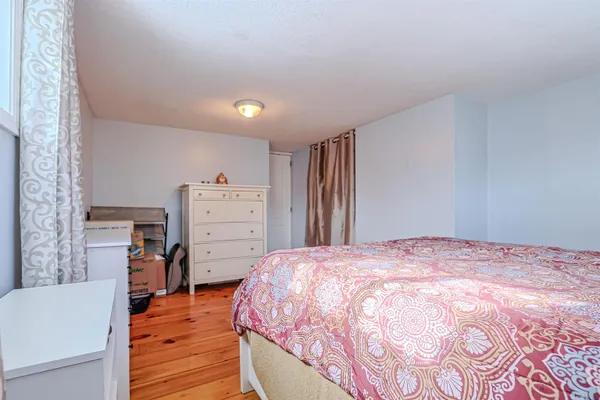 $349,900 | 21 Dodge Road, Hebron, NH 03241