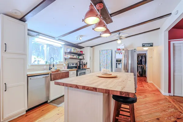 $349,900 | 21 Dodge Road, Hebron, NH 03241