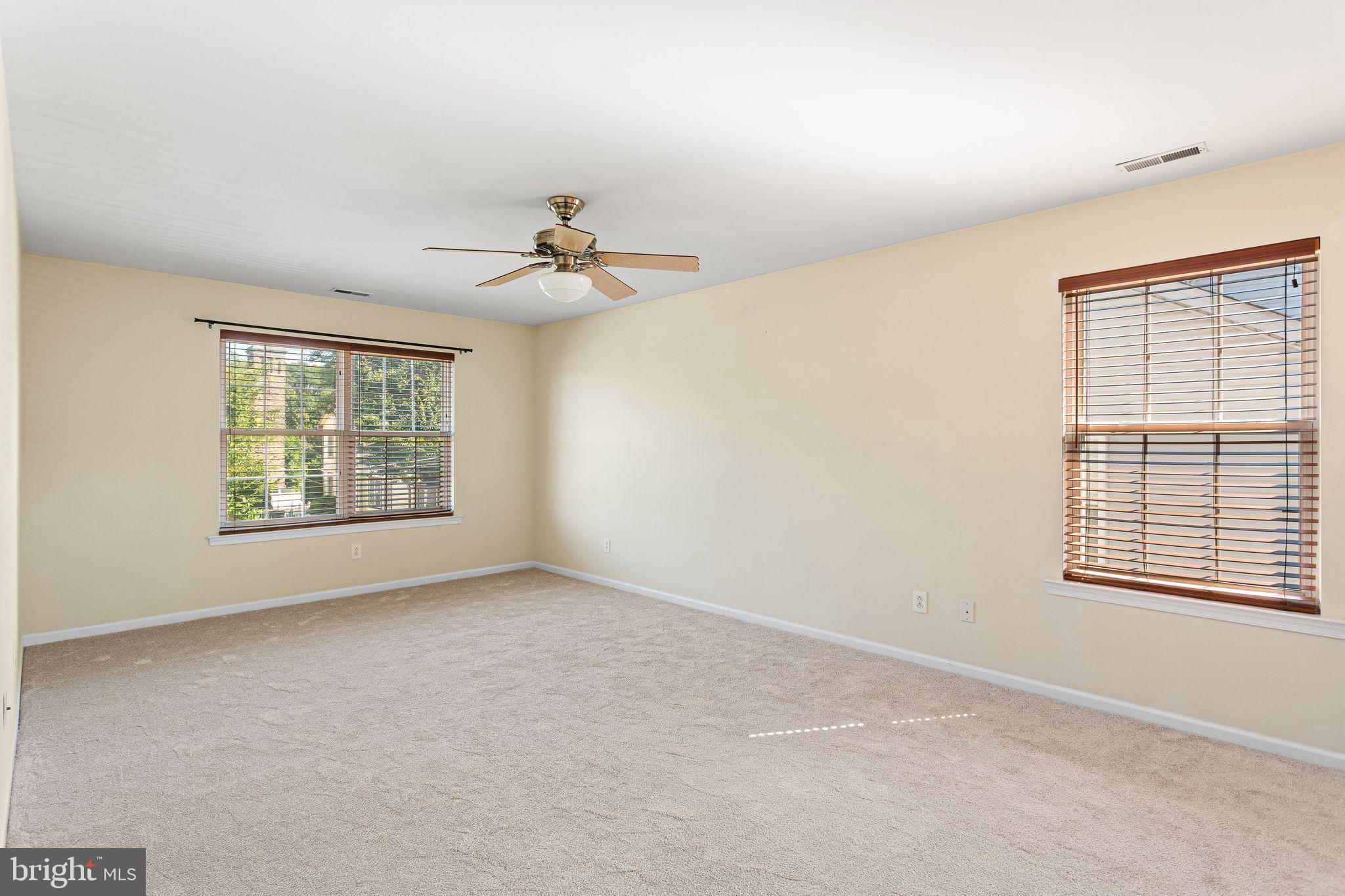 12046 Sewell Road Philadelphia, PA 19116 - Photo 27 of 48 Gallery Image 27