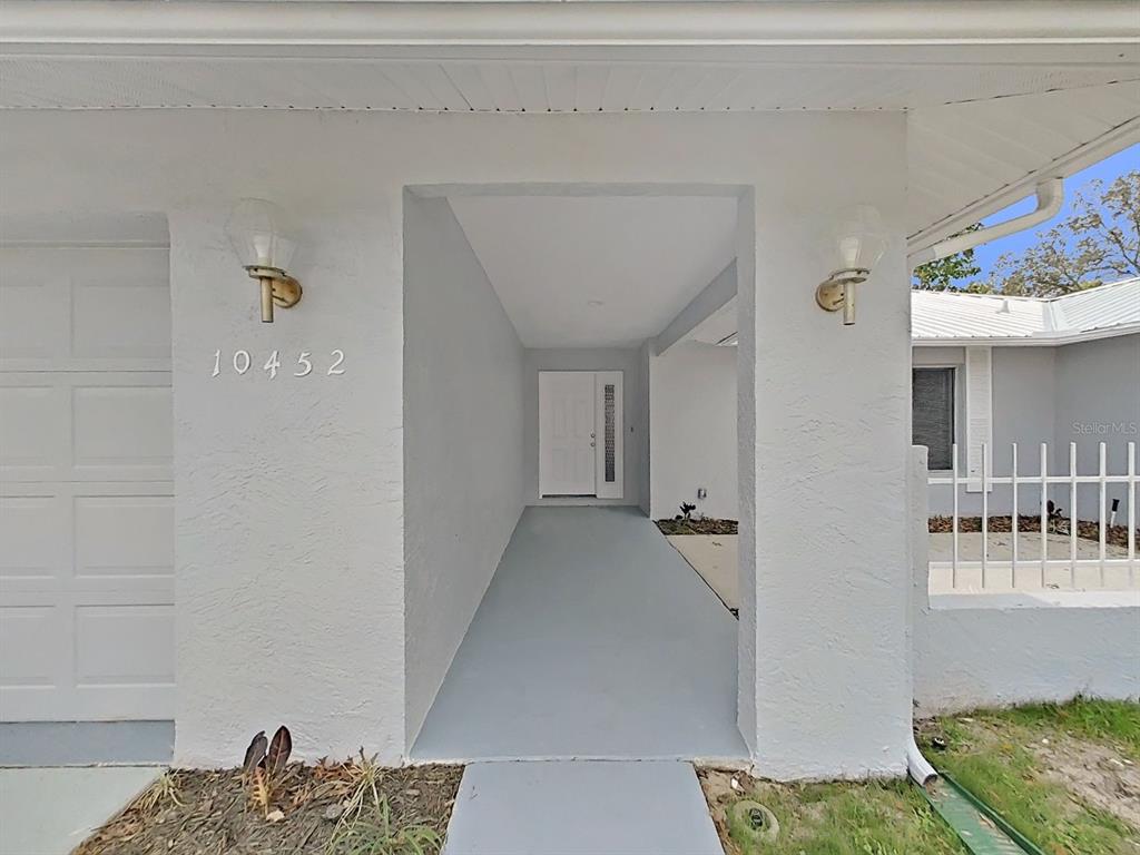 10452 Fordham Street Spring Hill, FL 34608 - Photo 4 of 46