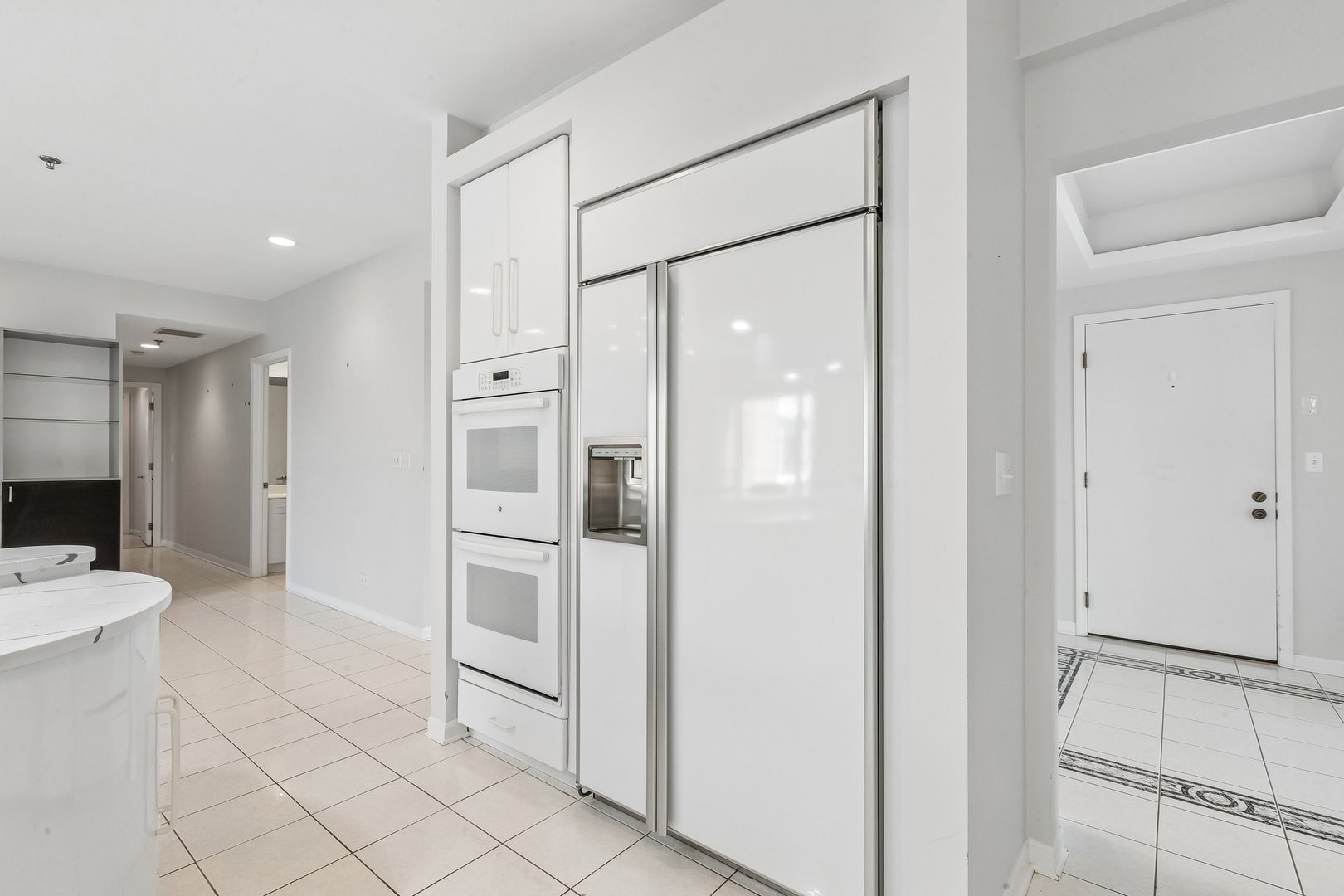 209 Rivershire Lane, Unit 504 Lincolnshire, IL 60069 - Photo 9 of 40