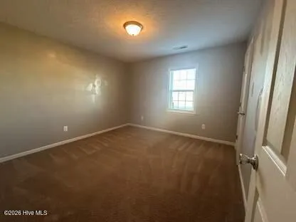 $1,600 | 303 Rolling Meadow Court, Richlands, NC 28574