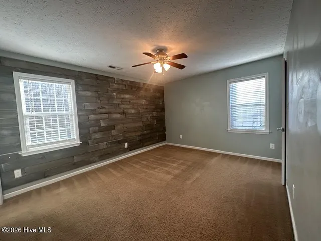 $1,600 | 303 Rolling Meadow Court, Richlands, NC 28574