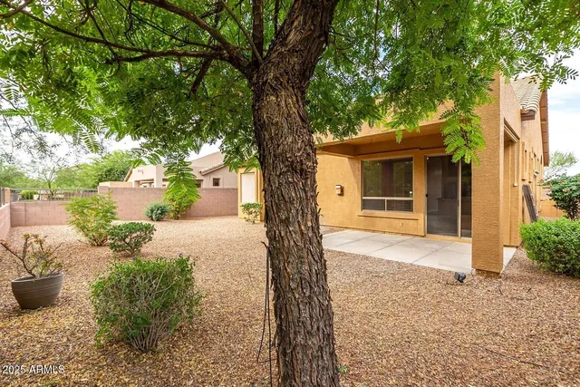 $2,750 | 7037 East Regina Street, Mesa, AZ 85207