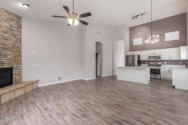 $2,750 | 7037 East Regina Street, Mesa, AZ 85207