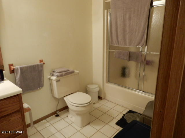 253 Bristol Way Bushkill, PA 18324 - Photo 6 of 13