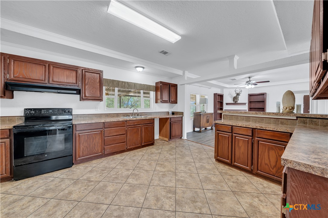 6 River Bluff Drive Lytle, TX 78052 - Photo 15 of 32