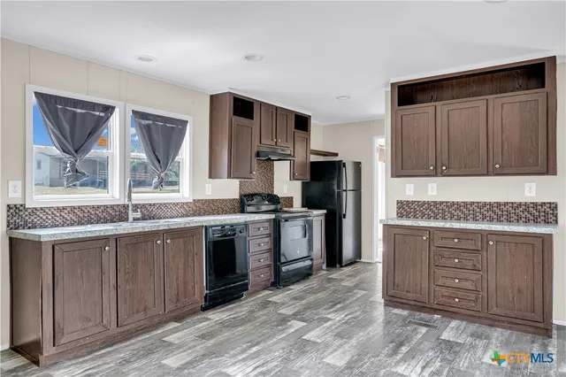 $395,000 | 6 River Bluff Drive, Lytle, TX 78052