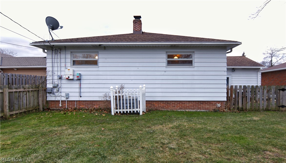 4381 Urban Road Cleveland, OH 44121 - Photo 3 of 17