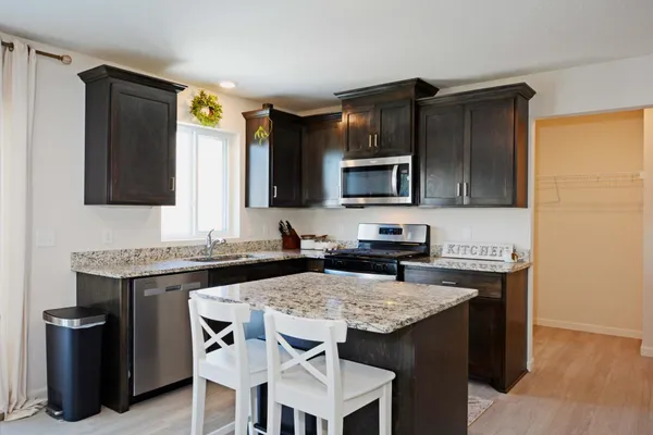 $415,000 | 1124 Woodland Drive, Howard Lake, MN 55349