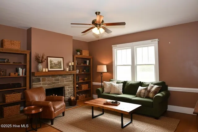 $159,900 | 205 South King Street, Windsor, NC 27983