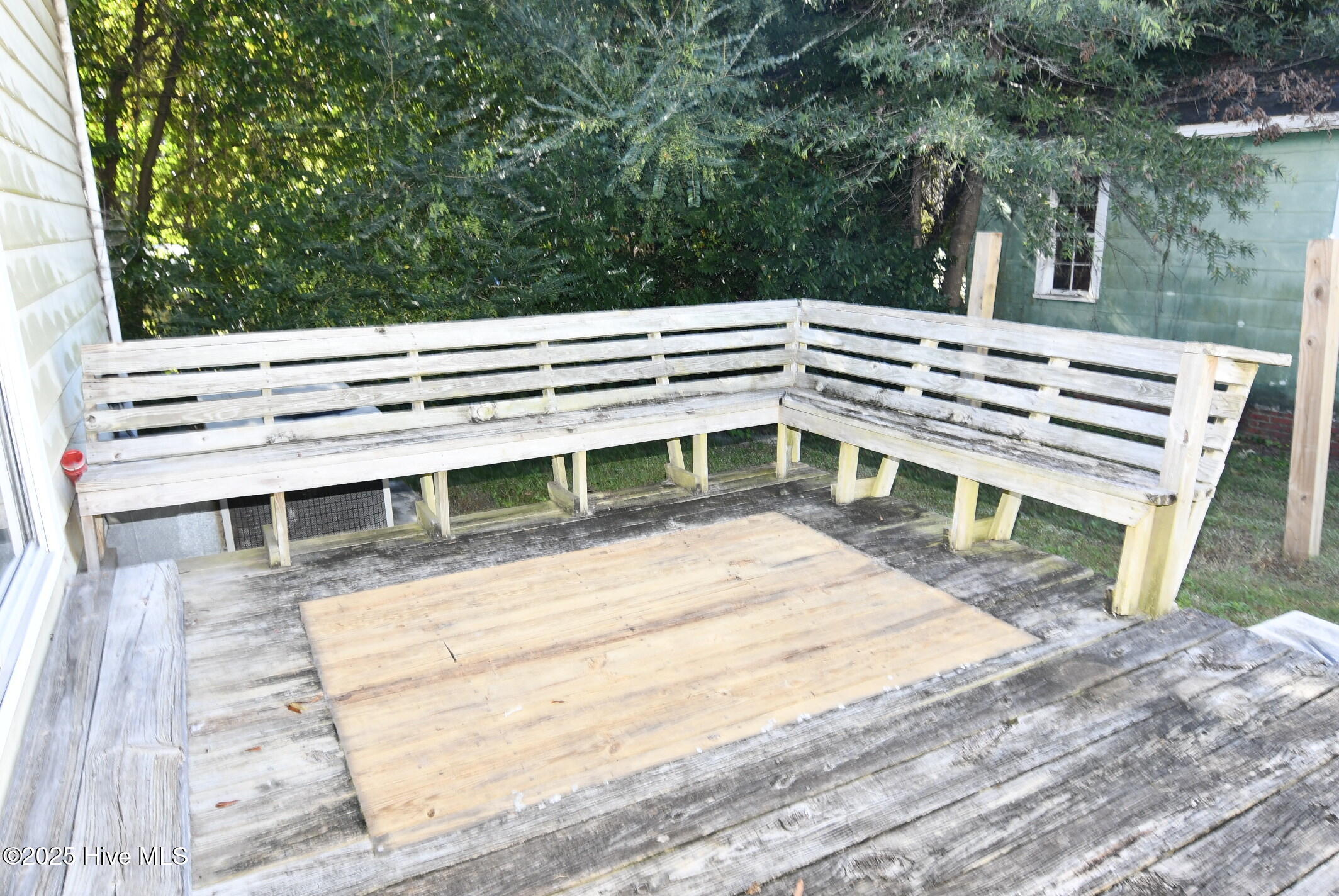 205 South King Street Windsor, NC 27983 - Photo 29 of 44 Huge back deck